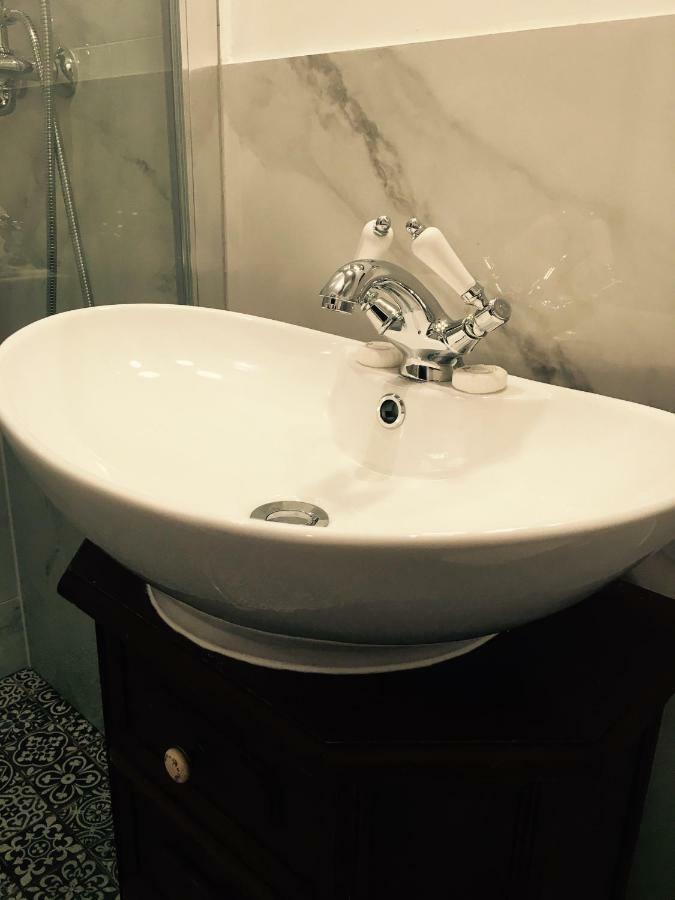 Przestrzenny Apartament W Centrum Krakowa. Ngoại thất bức ảnh